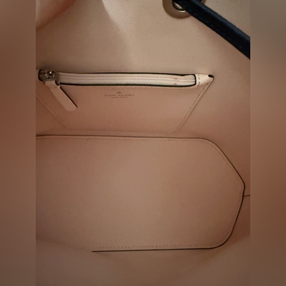 Kate Spade Eva Lemon Zest Print Bucket Bag EUC - Picture 10 of 10